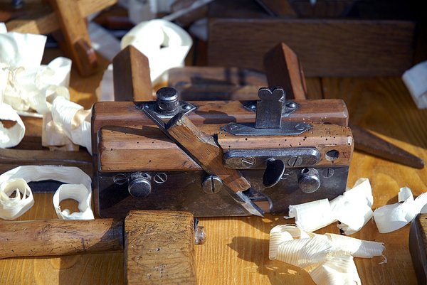 Choisissez le rabot bosch idéal pour vos travaux de développement